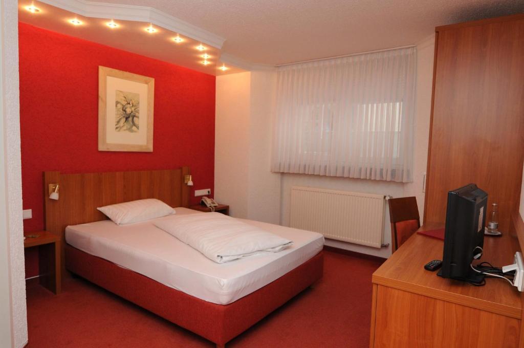 Hotel Zur Krone Wuppertal Rom bilde