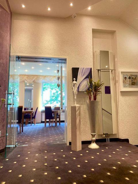 Hotel Zur Krone Wuppertal Eksteriør bilde